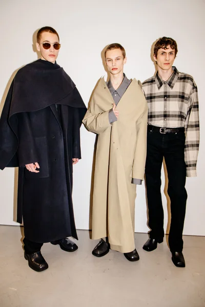 Look 32